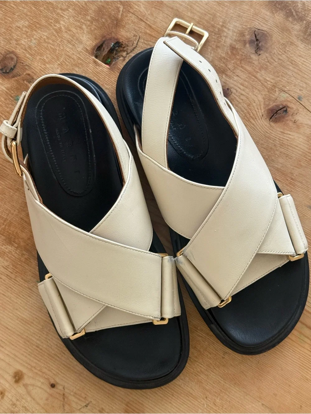 Marni White Leather Fussbett size 37